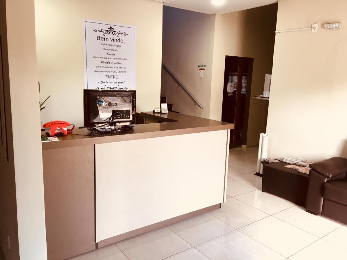 Villas Hotel - Hotel Economico Alta Floresta Zewnętrze zdjęcie